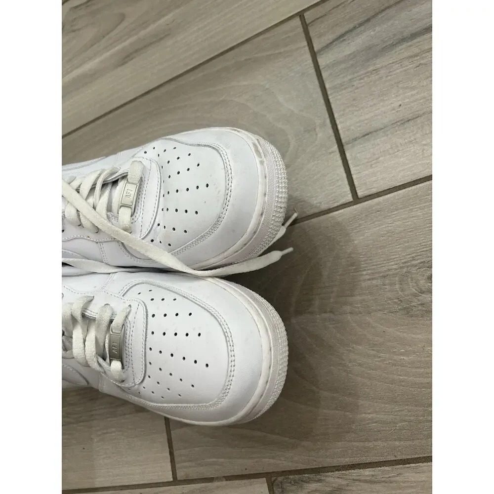 Nike Air Force 1 '07 Low Men's Sneakers Triple White, Size 11 CC